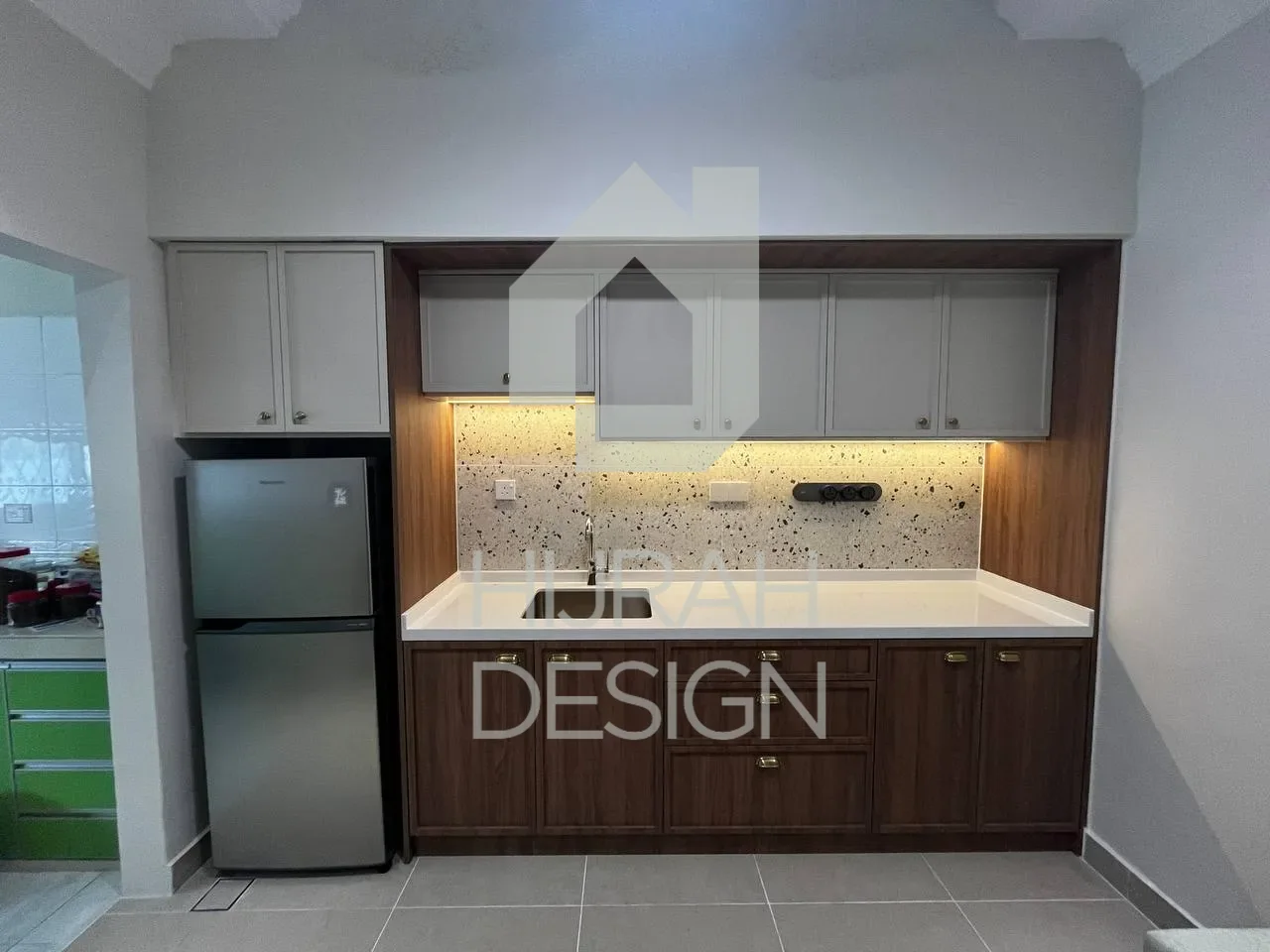 Pn Mei Adlah — Dapur — Modern English, Kajang, Selangor